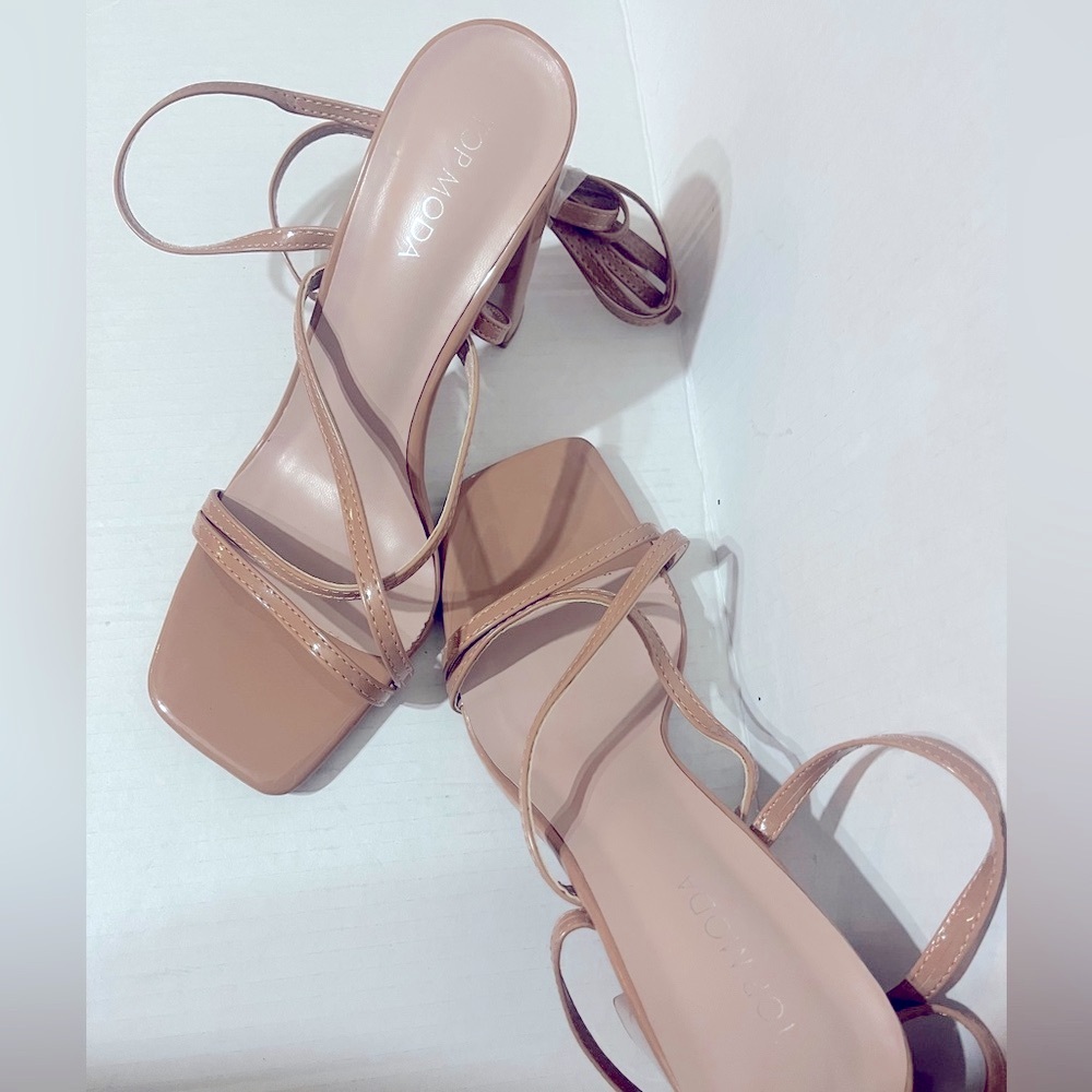 TOP Moda Brown Strappy Block Heels